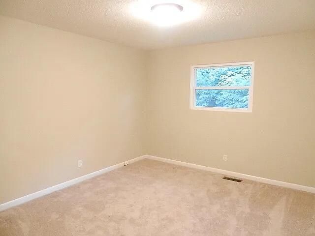 9821 Colony Park Lane, Soddy Daisy, TN 37379