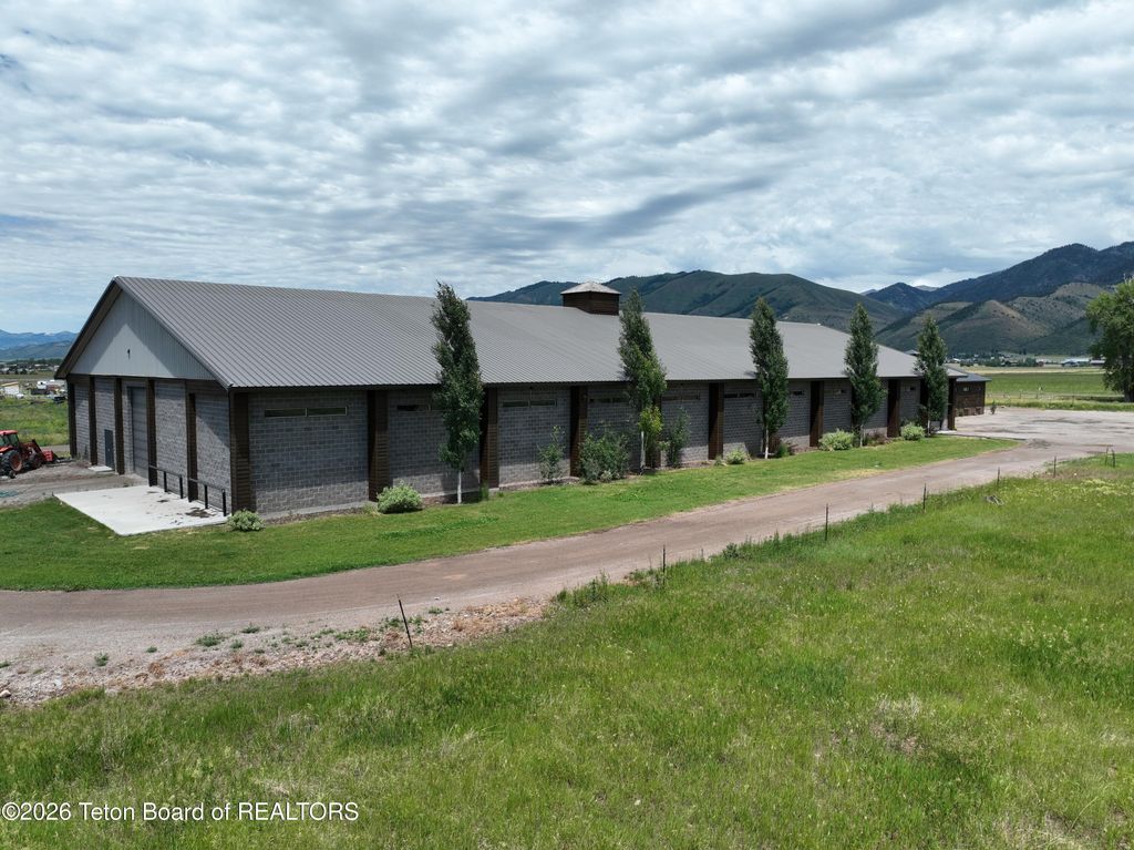 36 WILLOW BROOK Lane, Afton, WY 83110 photo 4