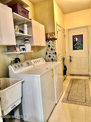 509 Skylark Drive, Monroe, NJ 08831