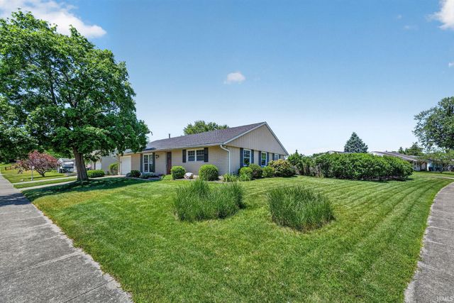 1501 Viking Drive, South Bend, IN 46628
