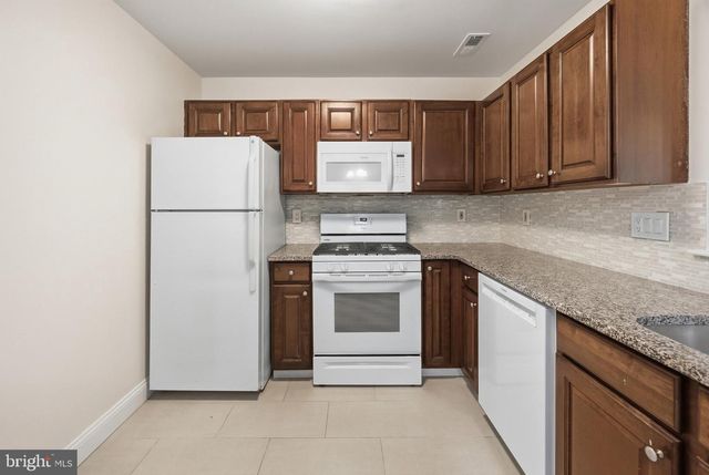 705 QUAIL RD, Marlton, NJ 08053