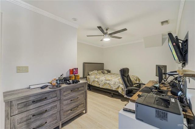 228 Oak Ridge Drive, Rio Grande City, TX 78582
