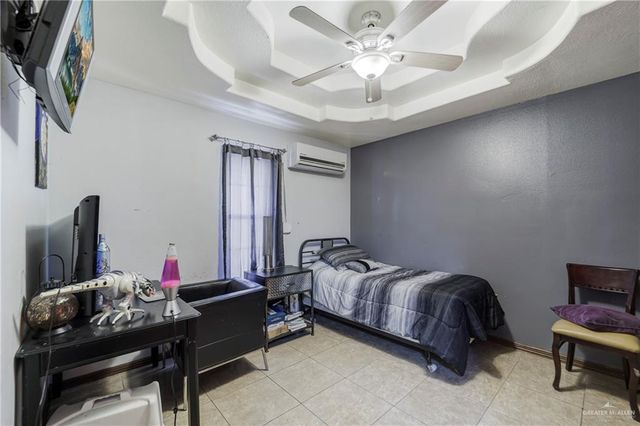 228 Oak Ridge Drive, Rio Grande City, TX 78582