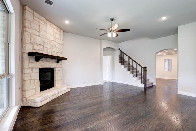 11509 Falcon Trace Drive, Fort Worth, TX 76244