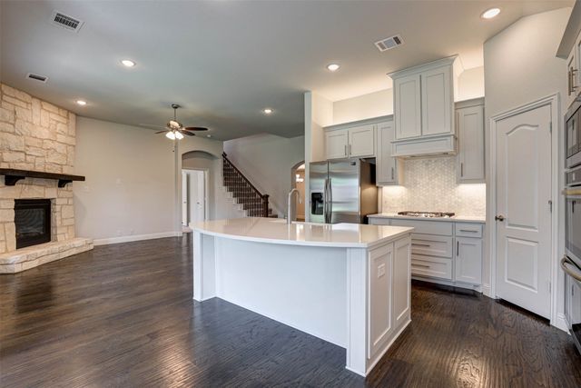 11509 Falcon Trace Drive, Fort Worth, TX 76244