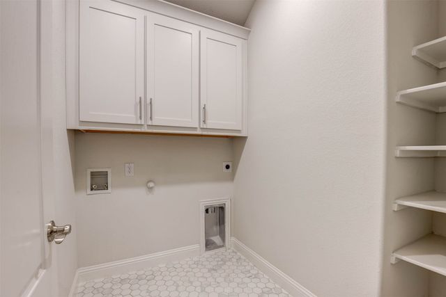 11509 Falcon Trace Drive, Fort Worth, TX 76244