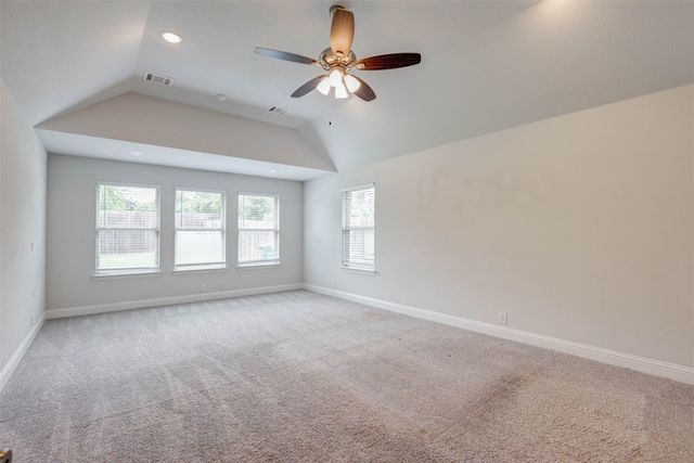 11509 Falcon Trace Drive, Fort Worth, TX 76244