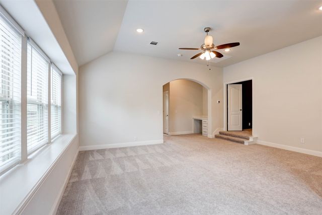 11509 Falcon Trace Drive, Fort Worth, TX 76244