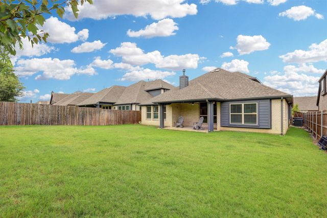 11509 Falcon Trace Drive, Fort Worth, TX 76244