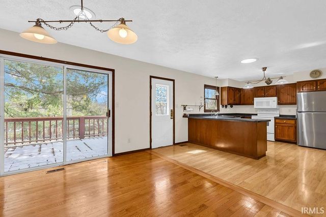 2112 E Arden Drive, Bloomington, IN 47401