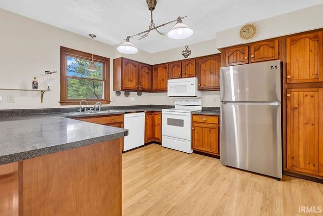 2112 E Arden Drive, Bloomington, IN 47401