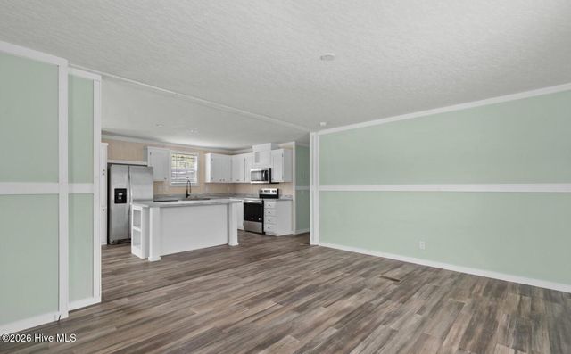 6823 Lewis Drive SE, Winnabow, NC 28479