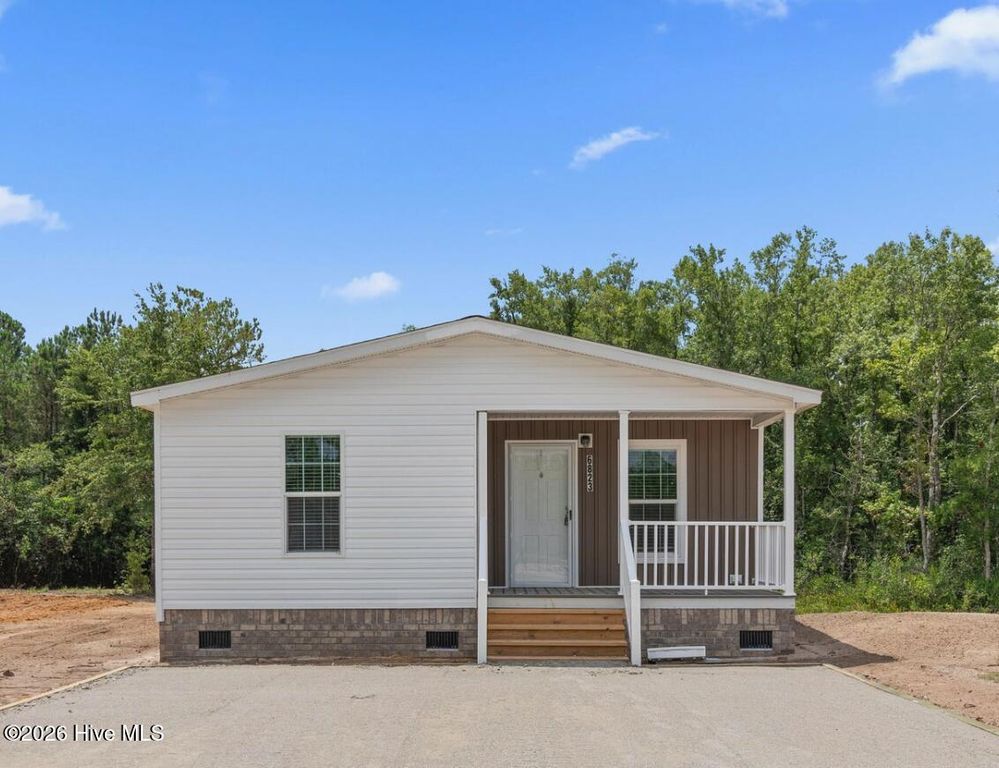 6823 Lewis Drive SE, Winnabow, NC 28479