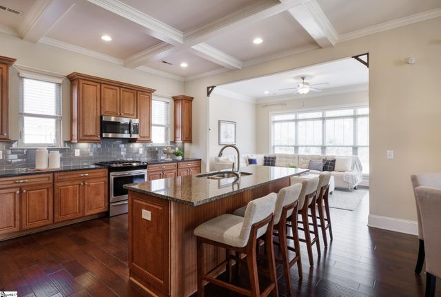 606 W Winding Slope Drive, Piedmont, SC 29673