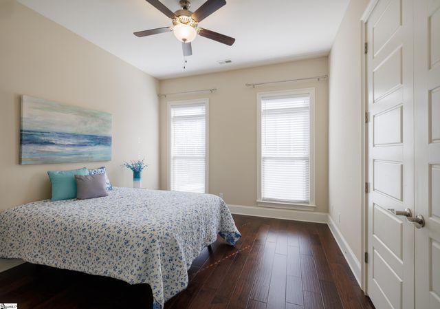 606 W Winding Slope Drive, Piedmont, SC 29673