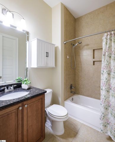 606 W Winding Slope Drive, Piedmont, SC 29673