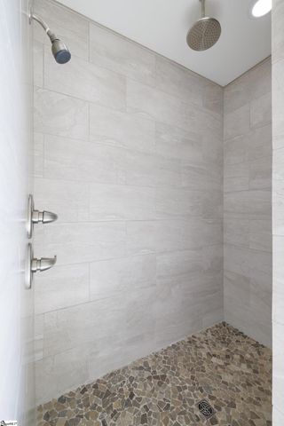 606 W Winding Slope Drive, Piedmont, SC 29673