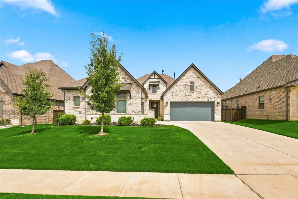 2816 Garrett Drive, Highland Village, TX 75077 — exterior