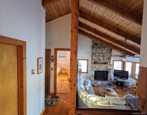 9 Canterbury Court, White Lake, NY 12720