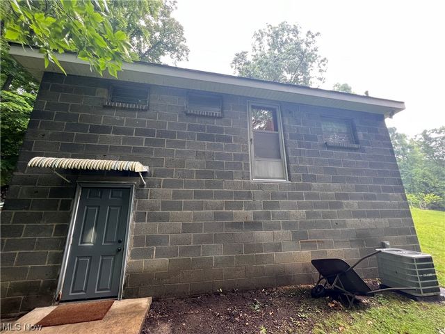 73310 Hazelwood Hills Road, Piedmont, OH 43983