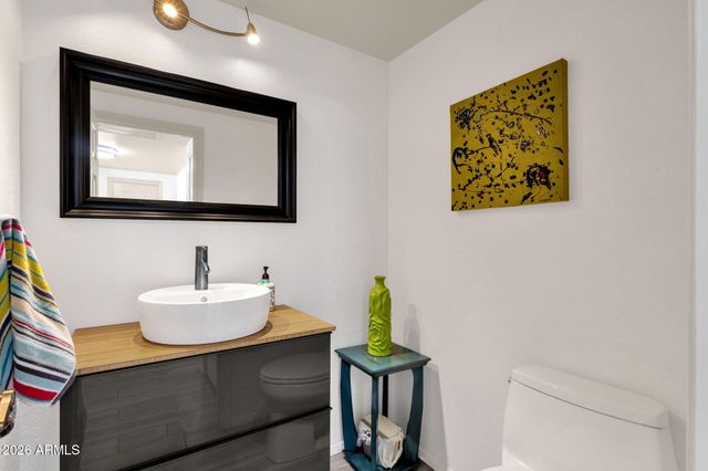 9705 E MOUNTAIN VIEW Road 1040, Scottsdale, AZ 85258