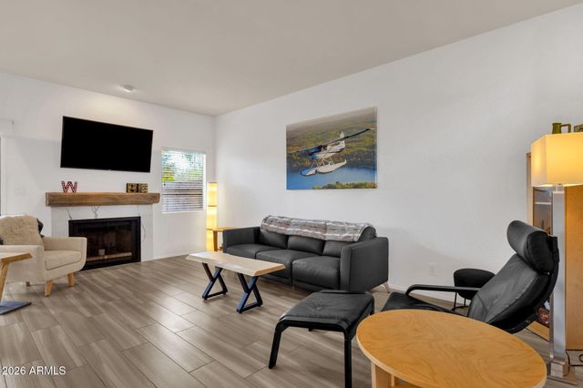 9705 E MOUNTAIN VIEW Road 1040, Scottsdale, AZ 85258