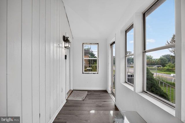 1024 MOUNT HOLLY RD, Edgewater Park, NJ 08010