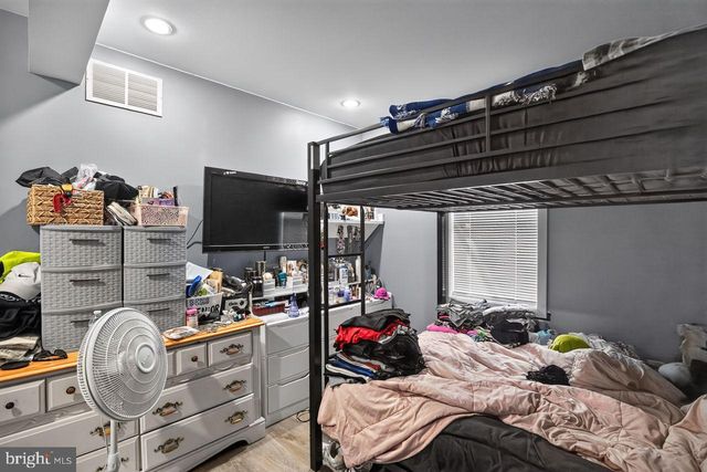 1024 MOUNT HOLLY RD, Edgewater Park, NJ 08010