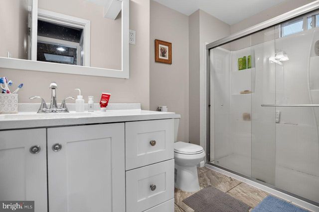 1024 MOUNT HOLLY RD, Edgewater Park, NJ 08010