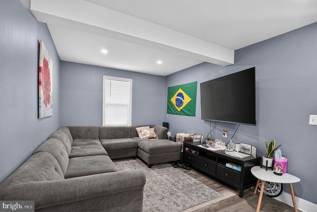 1024 MOUNT HOLLY RD, Edgewater Park, NJ 08010