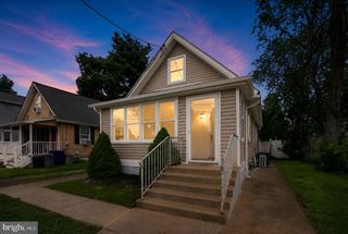 1024 MOUNT HOLLY RD, Edgewater Park, NJ 08010