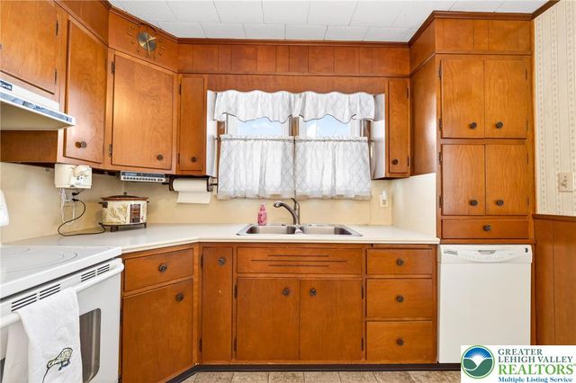 534 2nd Street, Whitehall Twp, PA 18052