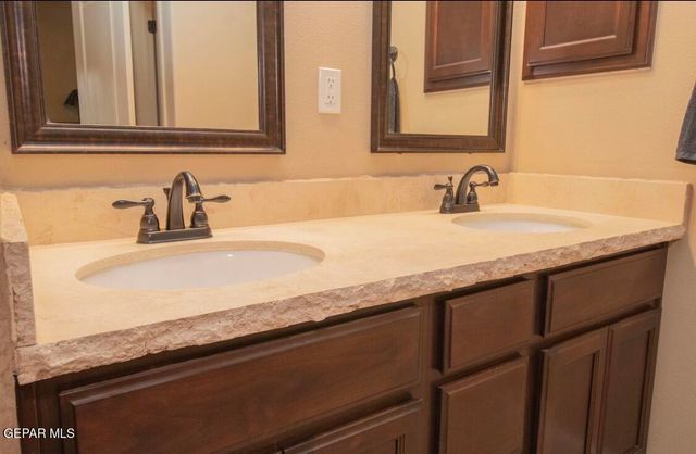 14553 MEADOW LAWN, El Paso, TX 79938