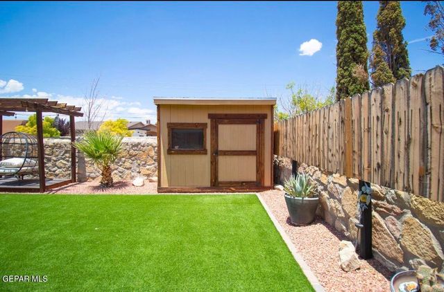 14553 MEADOW LAWN, El Paso, TX 79938