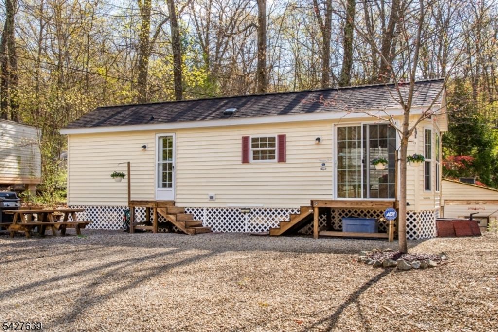 131 Sycamore Village, Vernon Twp., NJ 07461 — photo 3