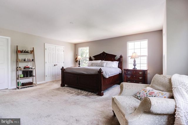 35529 HUDSON ST, Round Hill, VA 20141