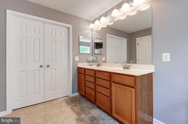 35529 HUDSON ST, Round Hill, VA 20141