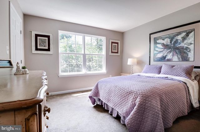35529 HUDSON ST, Round Hill, VA 20141