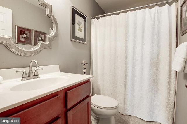35529 HUDSON ST, Round Hill, VA 20141