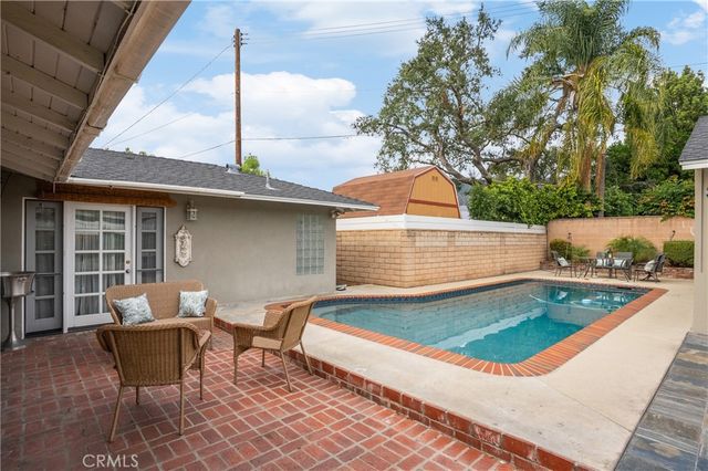 841 E Meda, Glendora, CA 91741