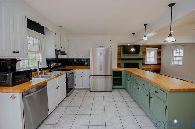 2231 Fall Line Dr, Powhatan, VA 23139