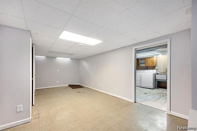 4772 Marian Avenue, Warren, MI 48092