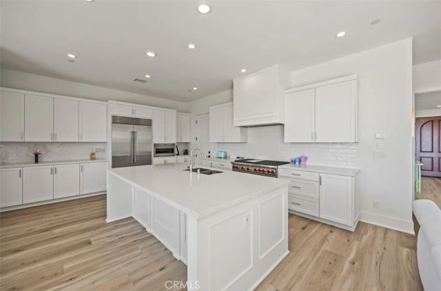135 Oakstone, Irvine, CA 92618