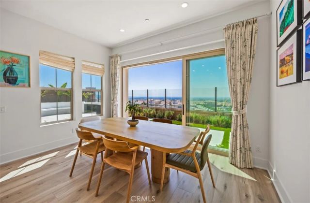135 Oakstone, Irvine, CA 92618