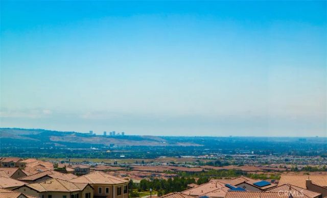 135 Oakstone, Irvine, CA 92618