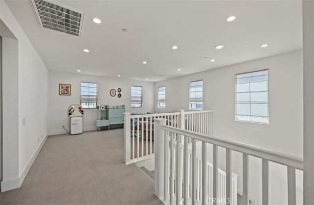135 Oakstone, Irvine, CA 92618