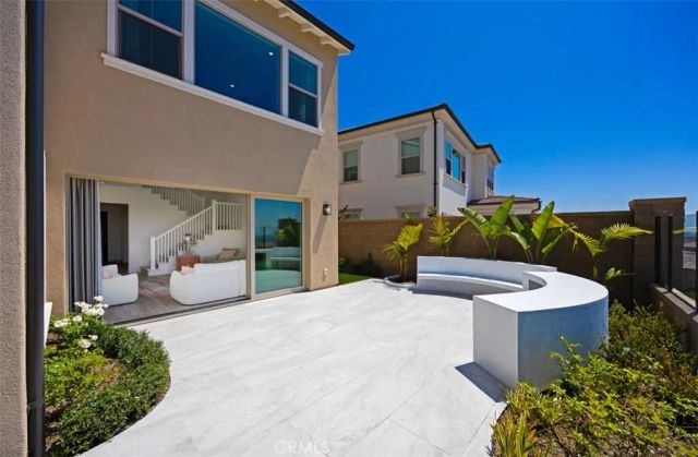 135 Oakstone, Irvine, CA 92618