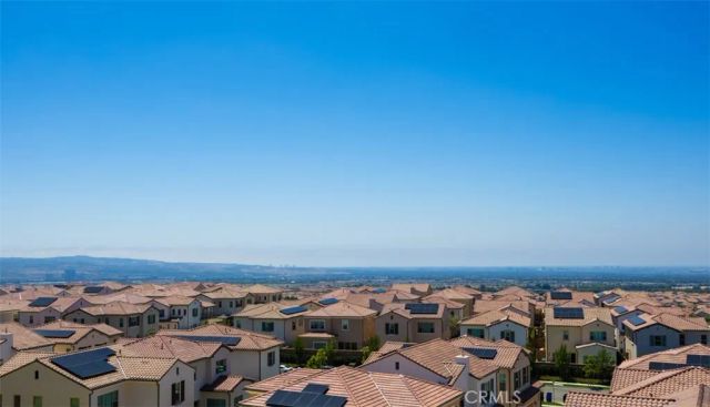 135 Oakstone, Irvine, CA 92618
