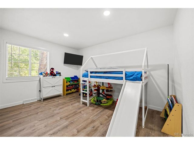 12147 E Hawaii Dr, Aurora, CO 80012