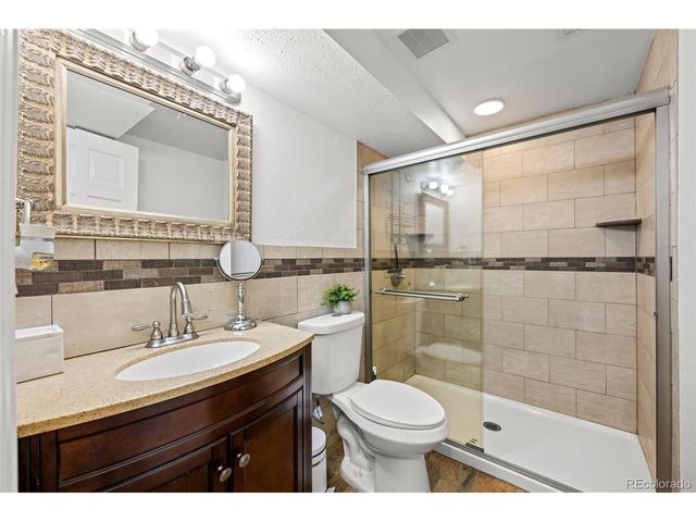 12147 E Hawaii Dr, Aurora, CO 80012